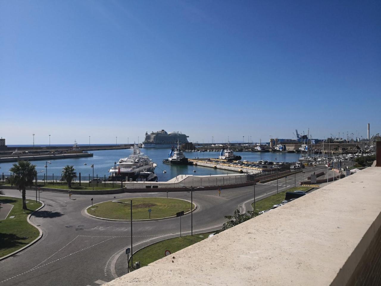 Casa Cavallotti - Modern Apartment Between Train Station And Port Civitavecchia Eksteriør billede